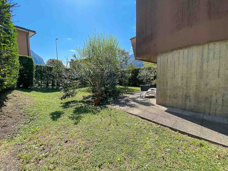 Spaziosa casa gemella con giardino a Melano (9)
