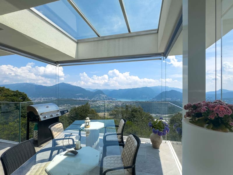 Prestigiosa villa vista lago con piscina a Cademario (5)