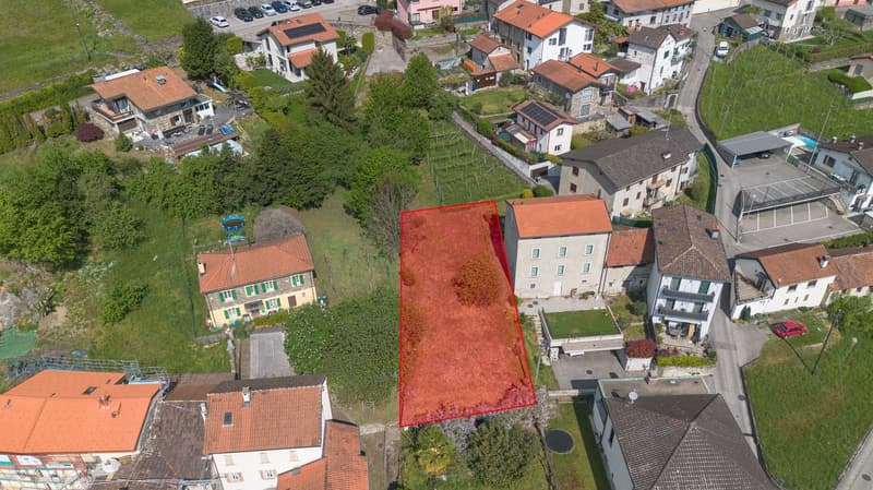 Terreno edificabile con licenza a Mezzovico (1)