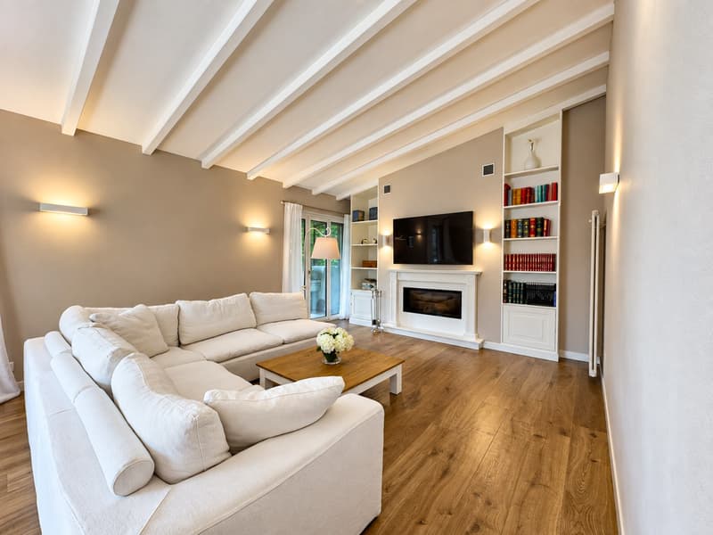 Villa con ampio giardino a Mendrisio (4)