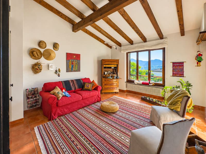 Casa contigua con terrazza e giardino a Gravesano (9)