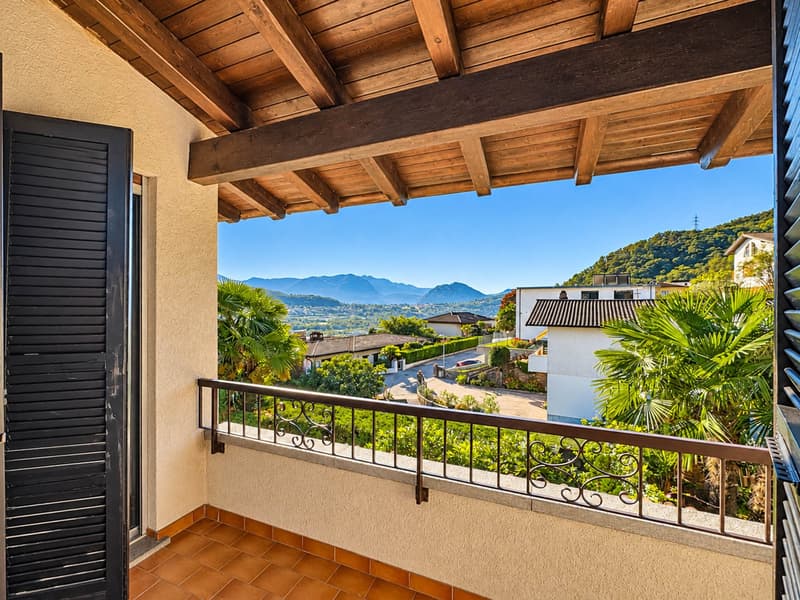 Casa contigua con terrazza e giardino a Gravesano (12)