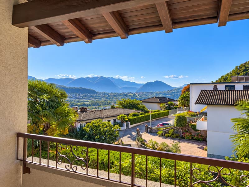 Casa contigua con terrazza e giardino a Gravesano (13)