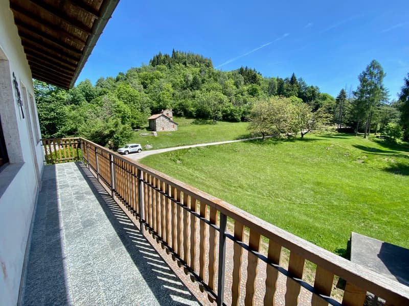 Cozy single-family house in a quiet mountain location surrounded by nature (17)