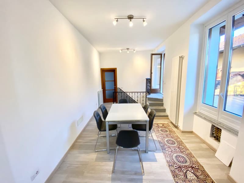 Grande maison de village rénovée dans un endroit calme et ensoleillé avec vue sur le lac (4)