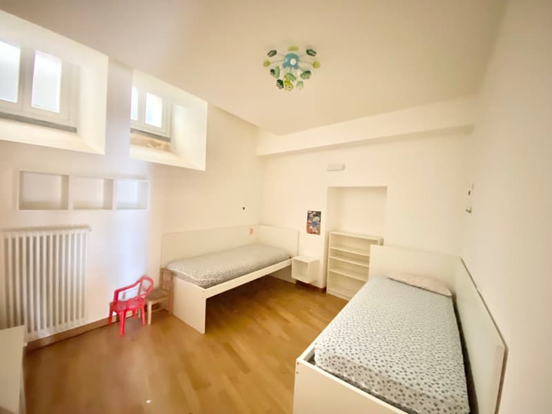 Komplett renovierte 4-Zimmer-Wohnung mit einmaligem Seeblick, nur 2 Schritte vom Strand entfernt (9)