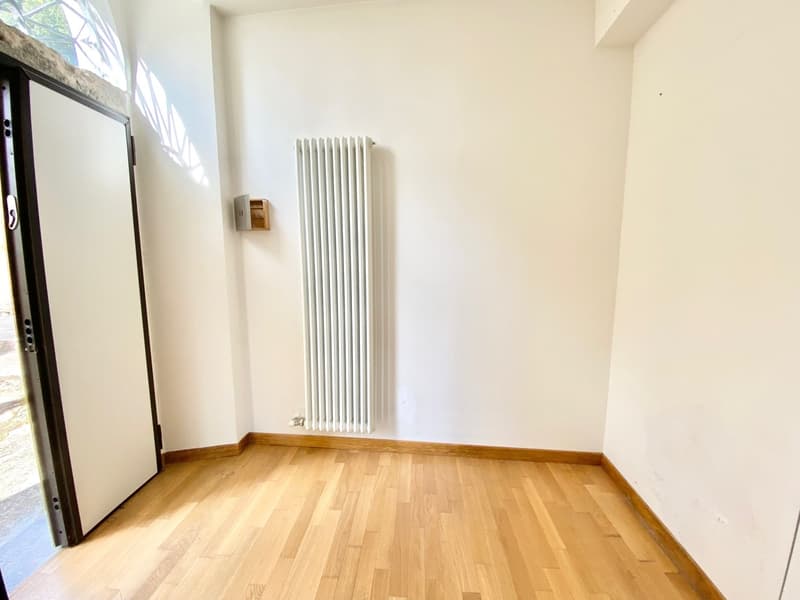 Komplett renovierte 4-Zimmer-Wohnung mit einmaligem Seeblick, nur 2 Schritte vom Strand entfernt (12)