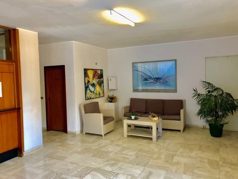 Oberste 2-Zimmer-Wohnung in Ortsnähe mit Swimmingpool, Tennisplatz und traumhaftem Seeblick (17)