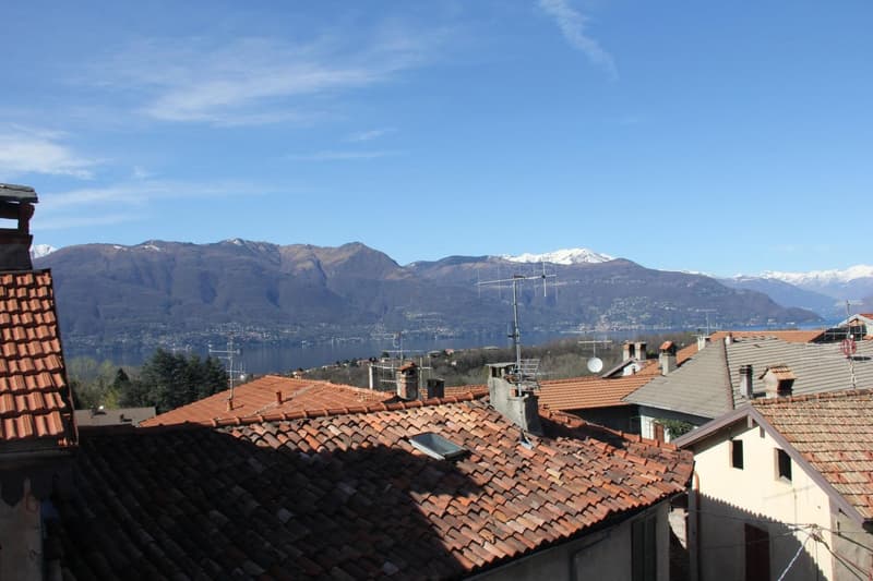Appartement 2,5 pièces entretenu avec grande terrasse et belle vue sur le lac en situation ensoleillée (9)