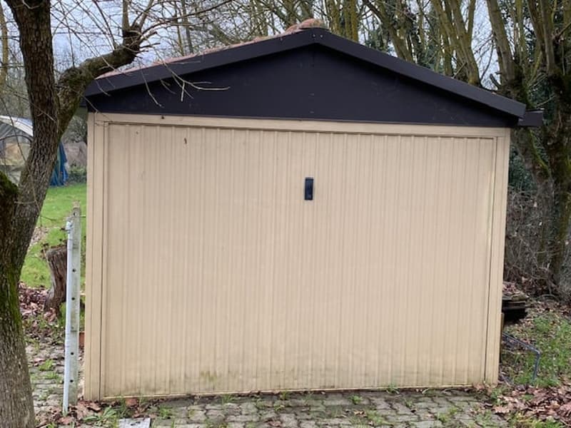 Chalet in posizione tranquilla e soleggiata con bel terreno (15)