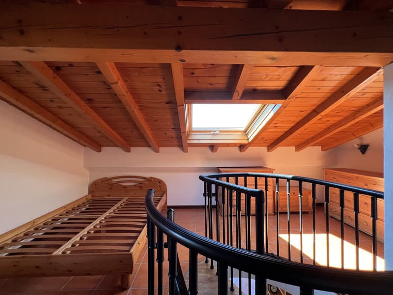 Sehr gepflegte Wohnung mit Gemeinschaftspool, großer Terrasse und Seeblick (8)