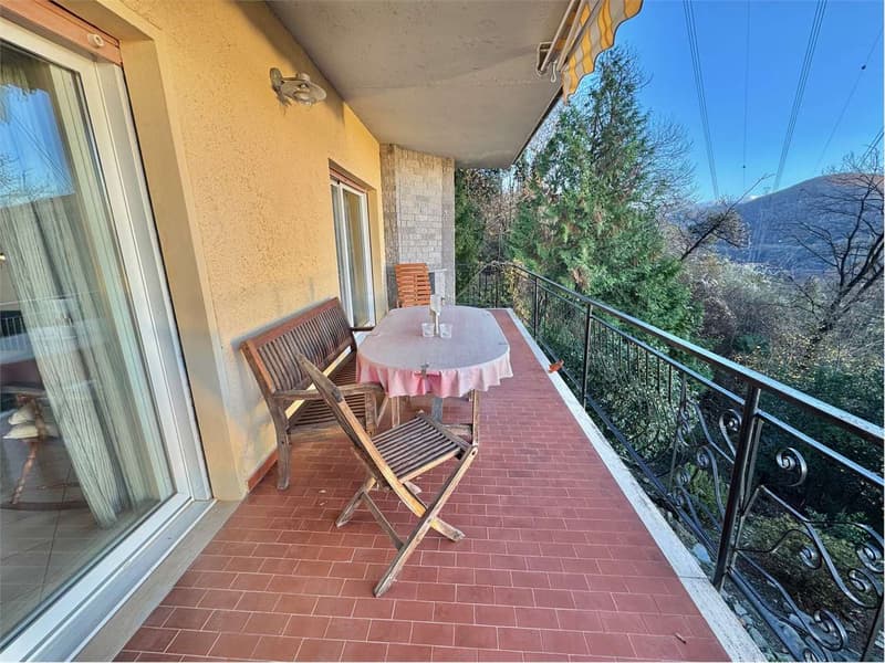 Bella casa unifamiliare in posizione tranquilla e soleggiata, con vist (13)