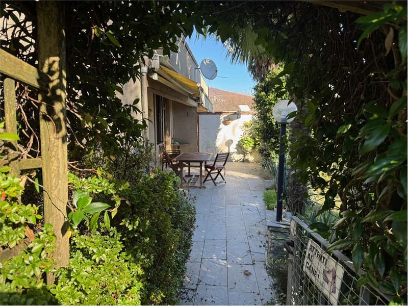 Trilocale con giardino, ampia terrazza e vista lago (13)