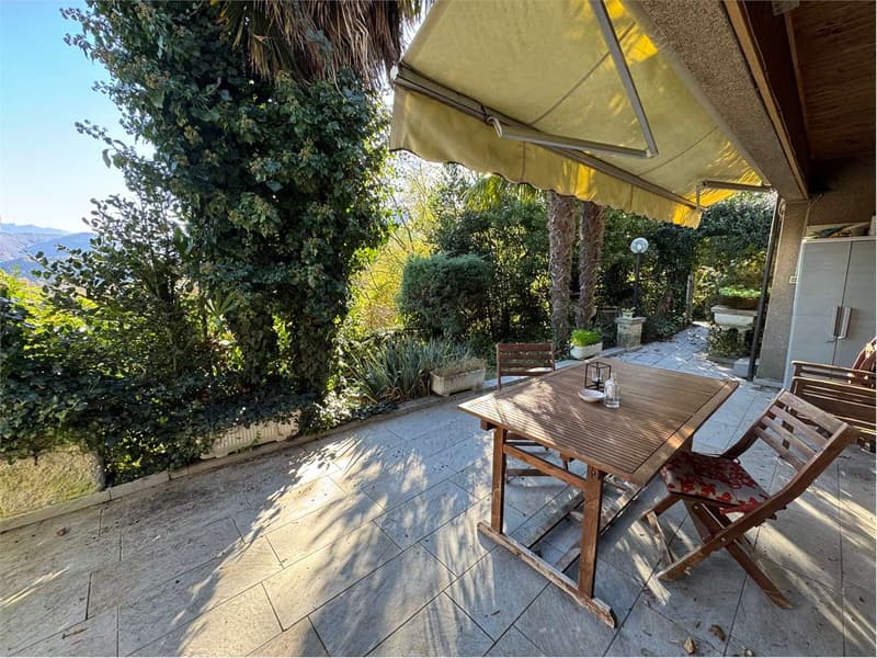 Trilocale con giardino, ampia terrazza e vista lago (12)