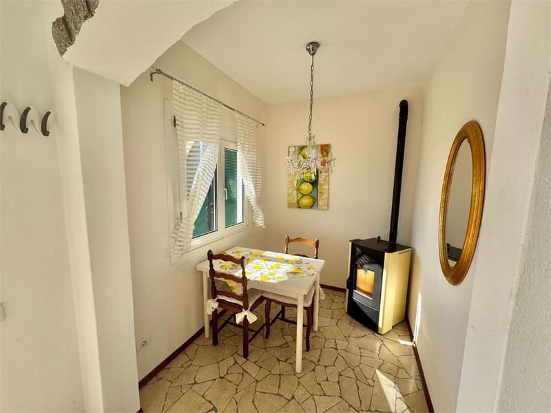Appartamento bilocale all'ultimo piano con ampia terrazza e vista mozz (4)