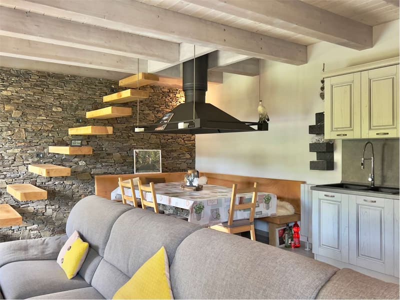 Moderna chalet bifamiliare di alta qualità in posizione tranquilla e s (4)