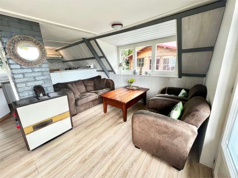 Curata casa vacanze con ampia terrazza, giardino e vista lago (3)
