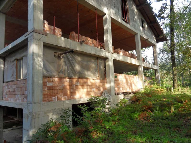 Esclusiva opportunità di sviluppo immobiliare con vista panoramica sul (5)