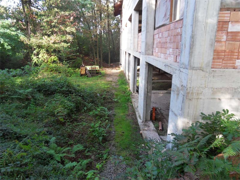 Esclusiva opportunità di sviluppo immobiliare con vista panoramica sul (3)