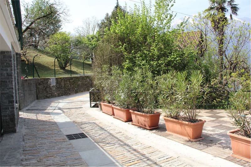 Appartamento ristrutturato in una bella villa, in una posizione tranqu (2)