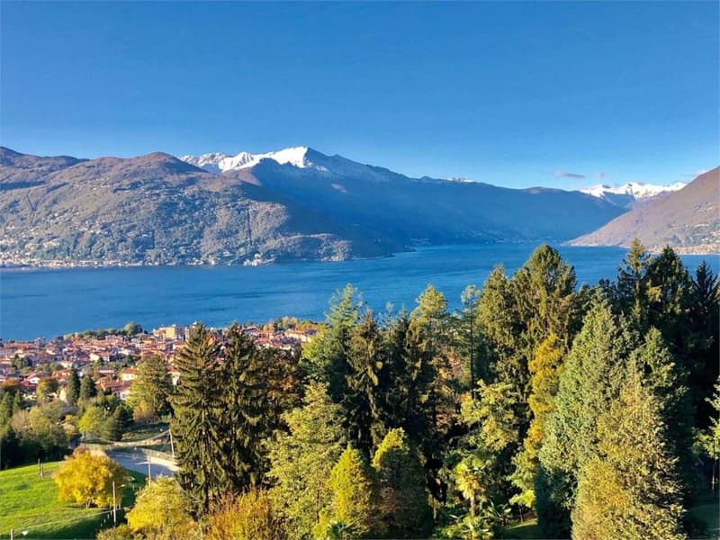 Appartamento all'ultimo piano vicino al paese con piscina, campo da te (2)