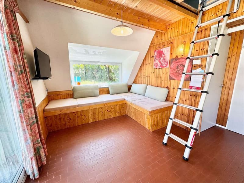 Curata casa vacanze con ampia terrazza, giardino e parcheggio (3)