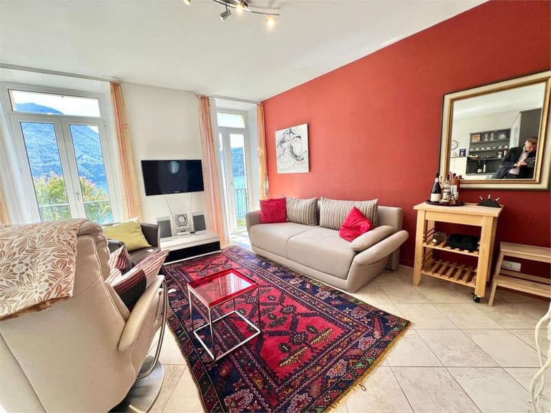 DIRETTAMENTE SUL LAGO! Appartamento in posizione soleggiata con garage (3)