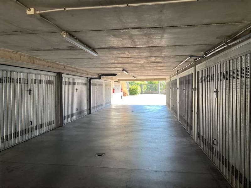 DIRETTAMENTE SUL LAGO! Appartamento in posizione soleggiata con garage (9)