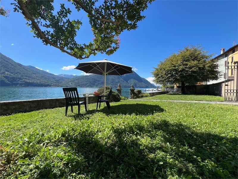 DIRETTAMENTE SUL LAGO! Appartamento in posizione soleggiata con garage (12)