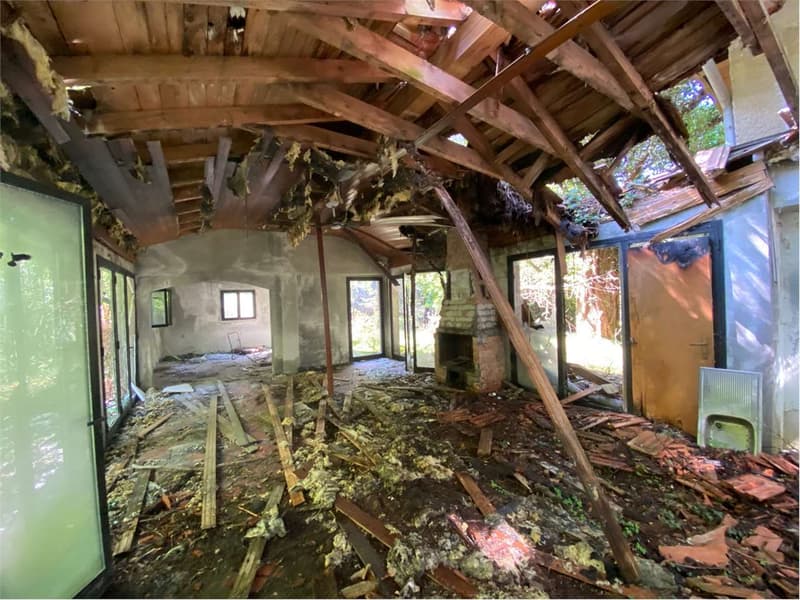 Casa di campagna da ricostruire in posizione isolata con ampio terreno (4)