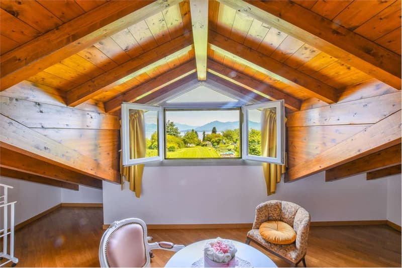 Appartamento su due piani in residence moderno, con vista sul Lago Mag (12)