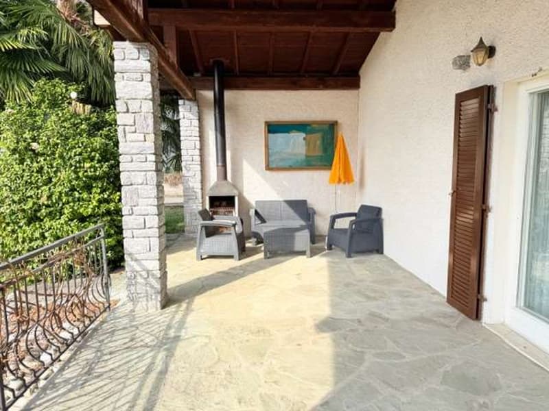 Casa unifamiliare molto curata in una posizione tranquilla e soleggiat (13)