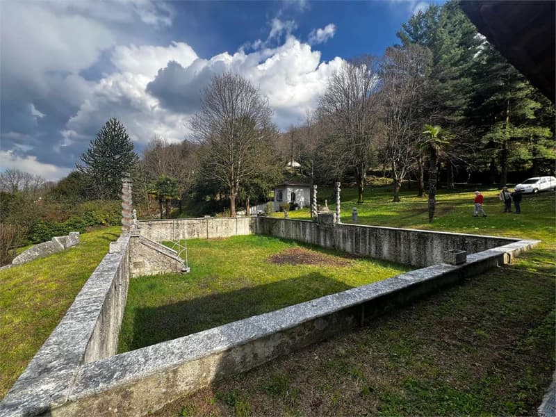 Piccola casa unifamiliare indipendente nel centro di Cuvio con ampio t (7)