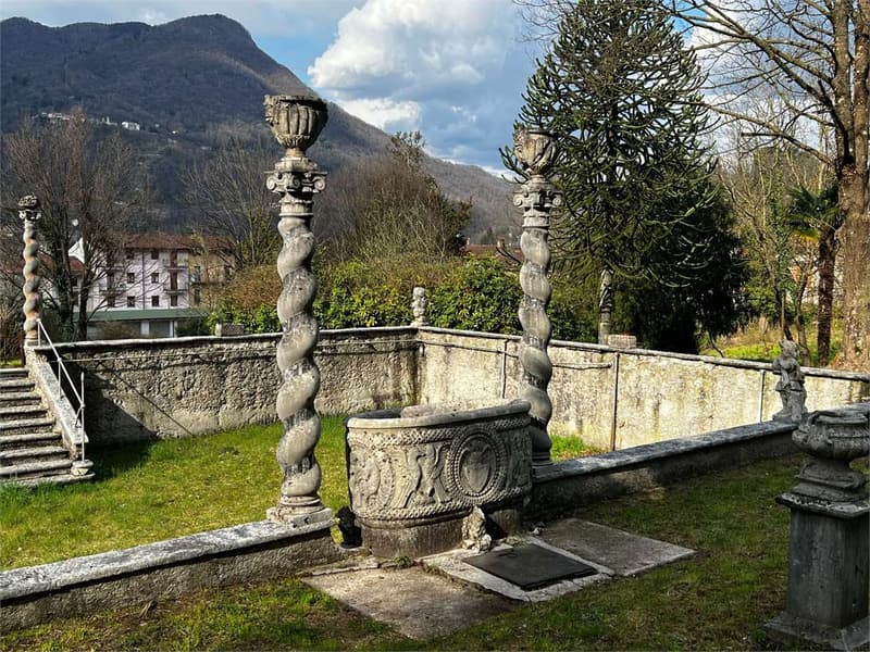 Piccola casa unifamiliare indipendente nel centro di Cuvio con ampio t (8)
