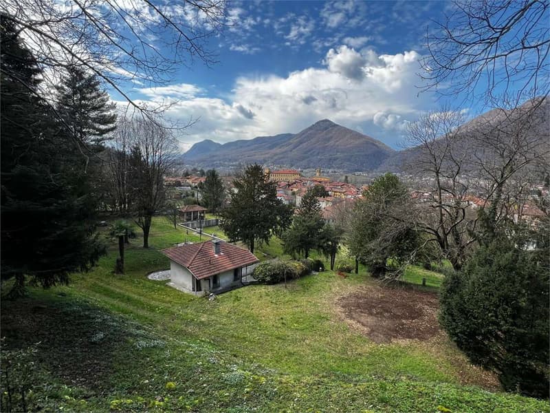 Piccola casa unifamiliare indipendente nel centro di Cuvio con ampio t (3)
