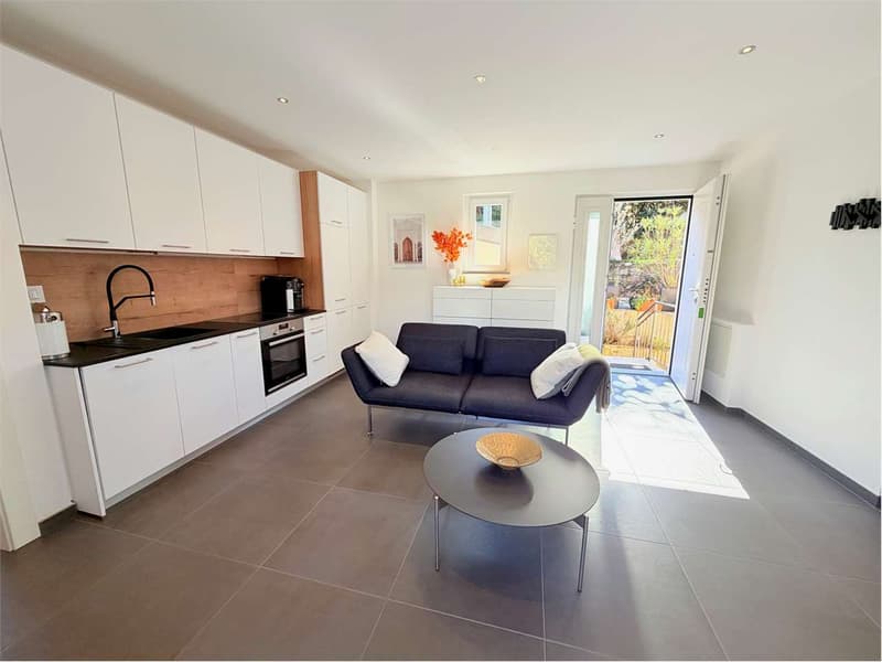 Appartamento con giardino, completamente ristrutturato, con vista bell (4)