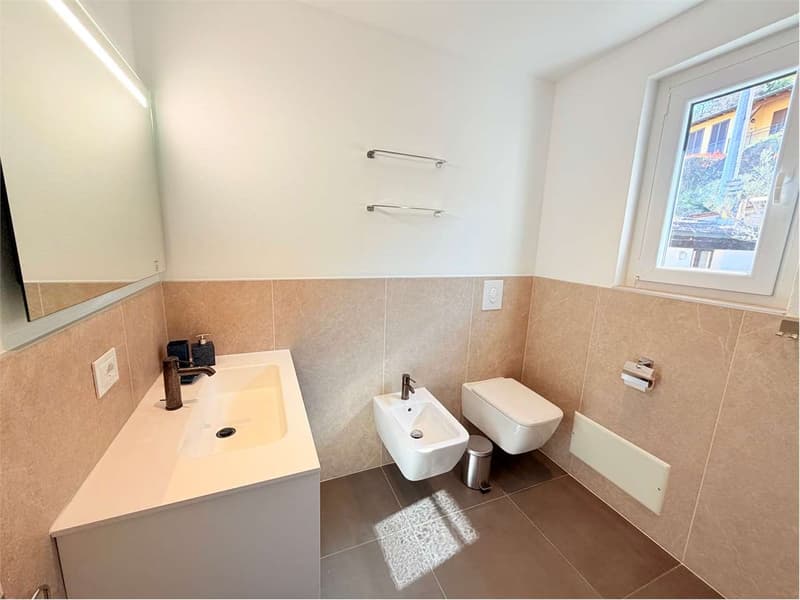 Appartamento con giardino, completamente ristrutturato, con vista bell (12)