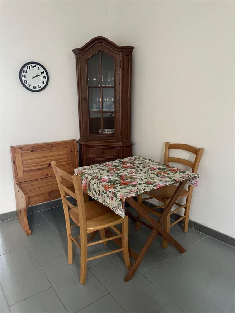 Casa di paese da ristrutturare in posizione tranquilla e soleggiata co (5)