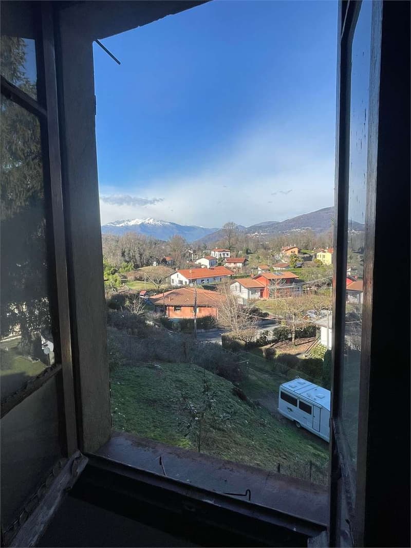 Casa di paese da ristrutturare in posizione tranquilla e soleggiata co (8)