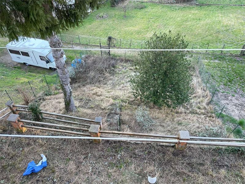 Casa di paese da ristrutturare in posizione tranquilla e soleggiata co (10)