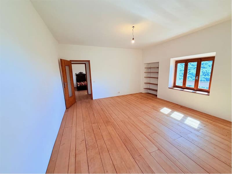 Curata casa di campagna in una posizione soleggiata e riservata con sp (13)