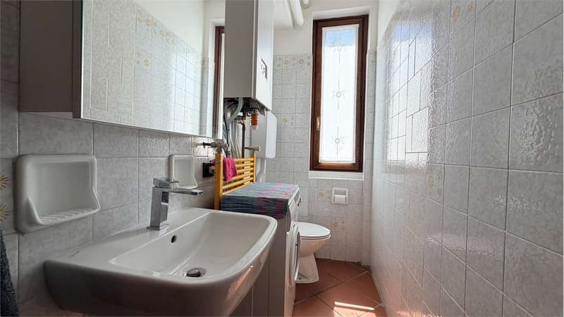 DIRETTAMENTE SUL LAGO!!! Appartamento molto curato in una posizione so (12)