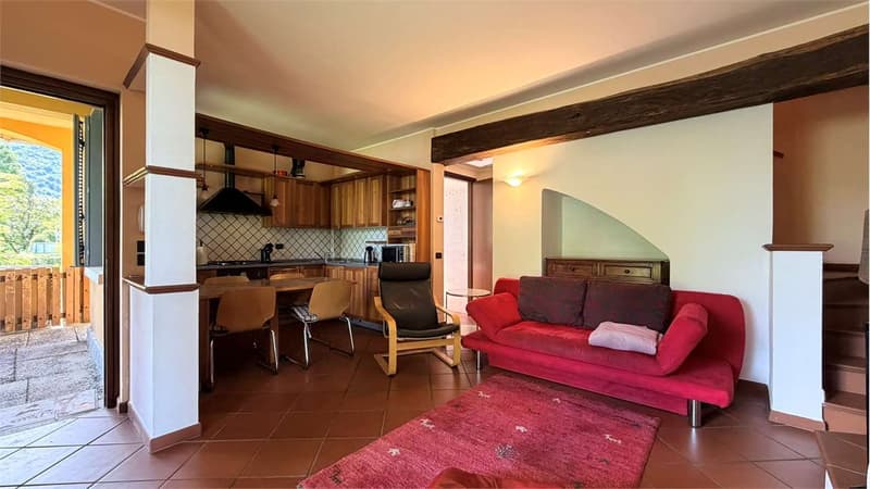 DIRETTAMENTE SUL LAGO!!! Appartamento molto curato in una posizione so (3)