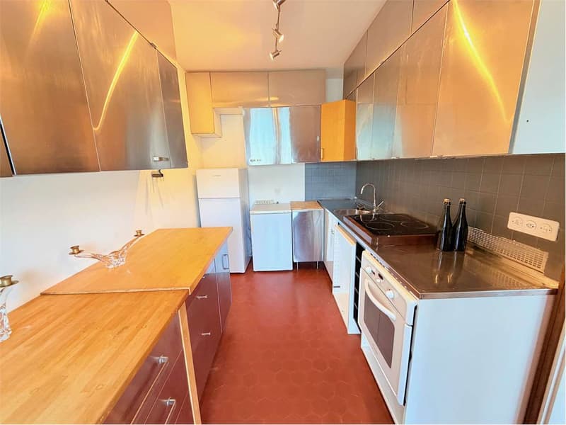 DIRETTAMENTE SUL LAGO!!! Esclusiva residenza fronte lago con accesso p (6)