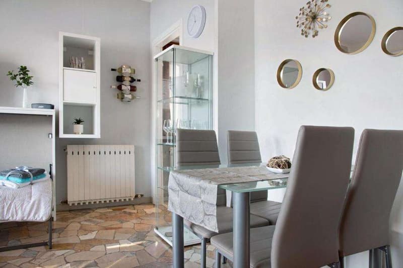 Curato studio d'angolo sito all'ultimo piano con incantevole vista lag (4)