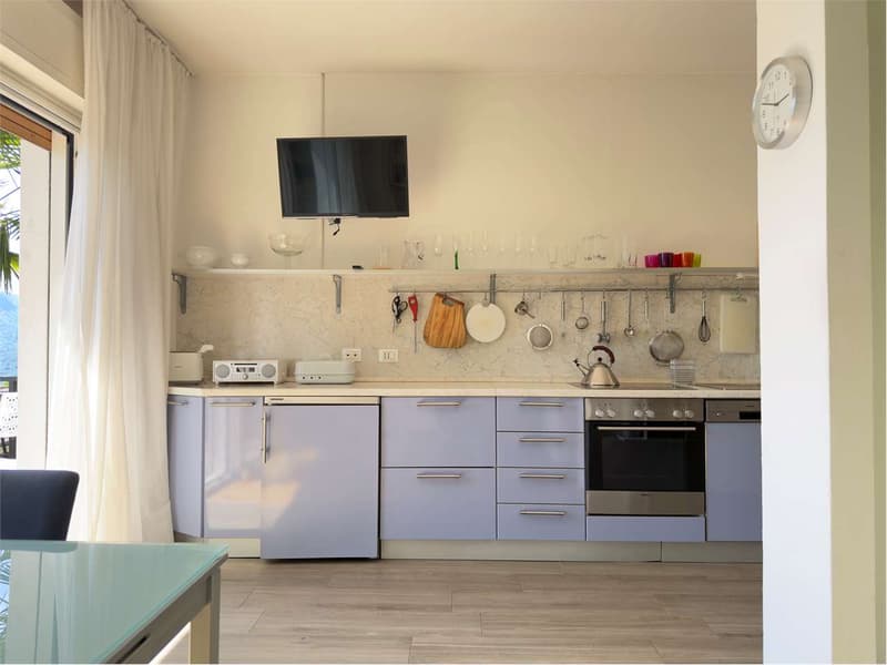 Bella casa unifamiliare in tranquilla e soleggiata posizione con splen (4)