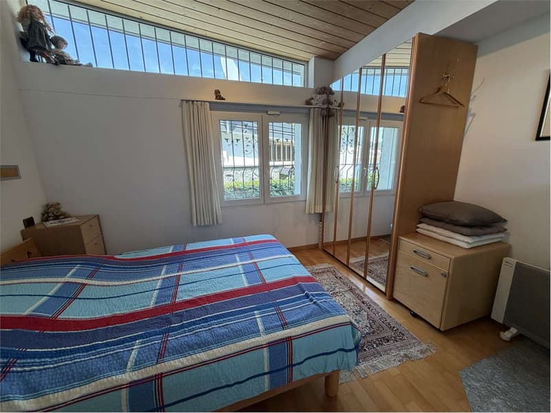 Casa indipendente completamente ristrutturata su un unico livello con (9)
