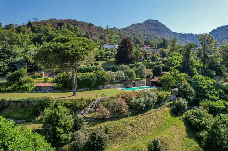 Villa in affitto in posizione tranquilla e vicina al centro cittadino (12)