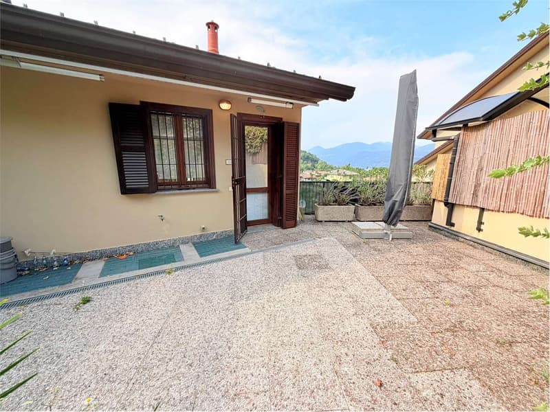 Bellissimo appartamento con piscina e stupenda vista lago (3)