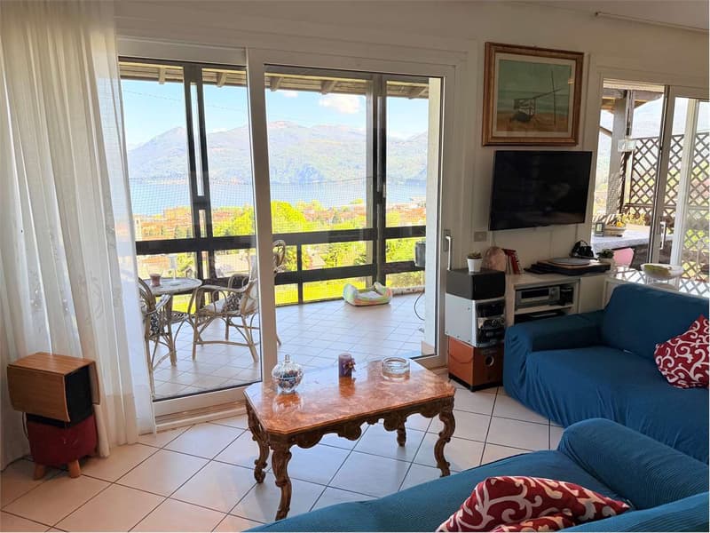 Splendida casa indipendente in posizione tranquilla e soleggiata, con (3)